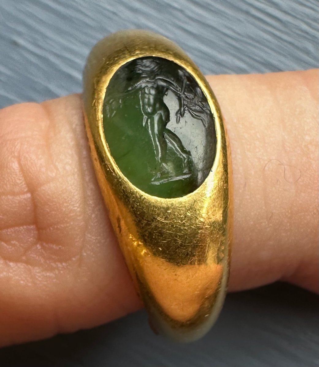Roman Ring Made Of Gold And Green Chalcedony. Satyr With Dionysian Attributes.-photo-3