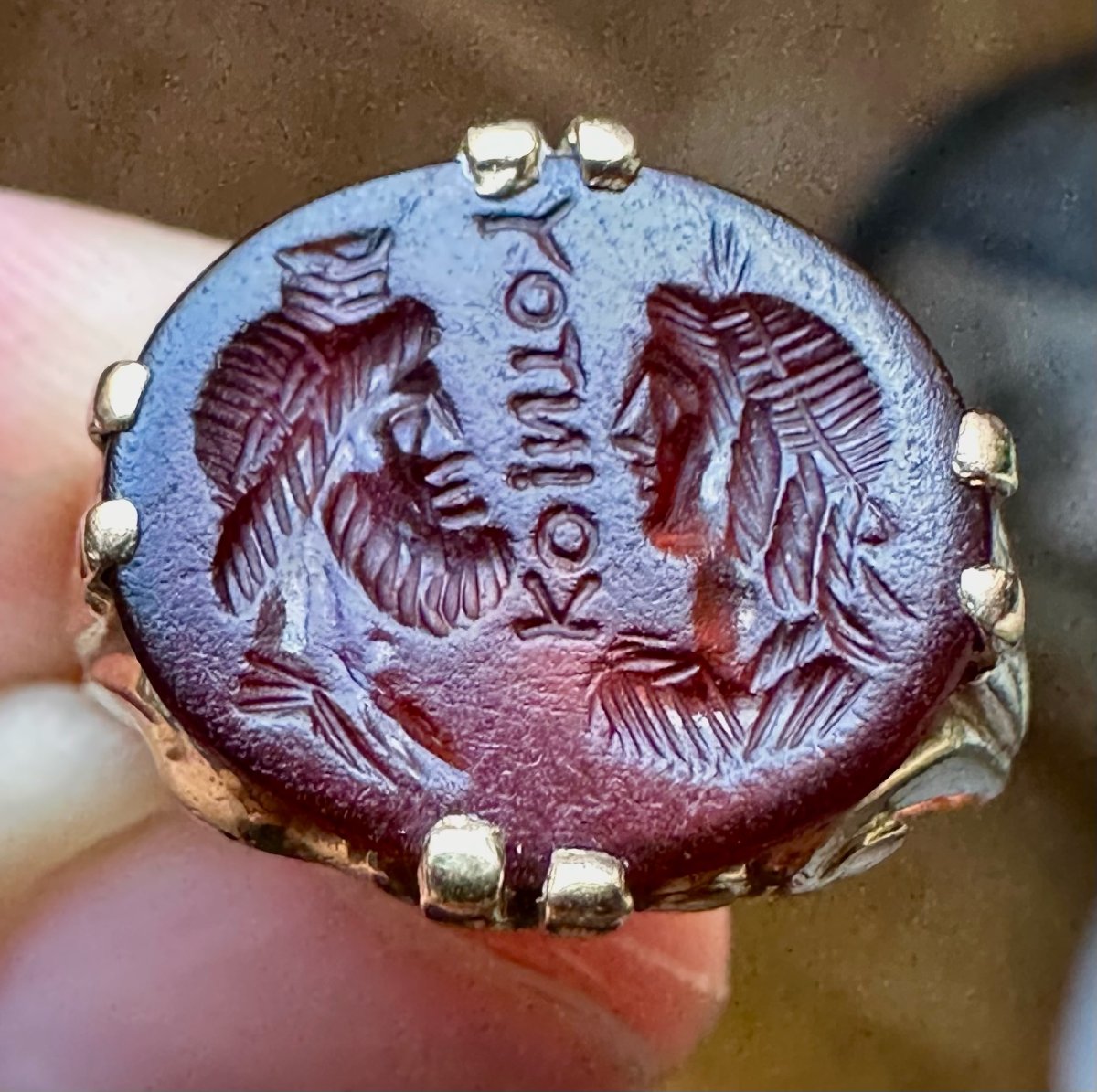 Late 19th/early 20th-century Gold Ring Set With A Roman Intaglio On Sardonyx. Isis And Serapis.-photo-3