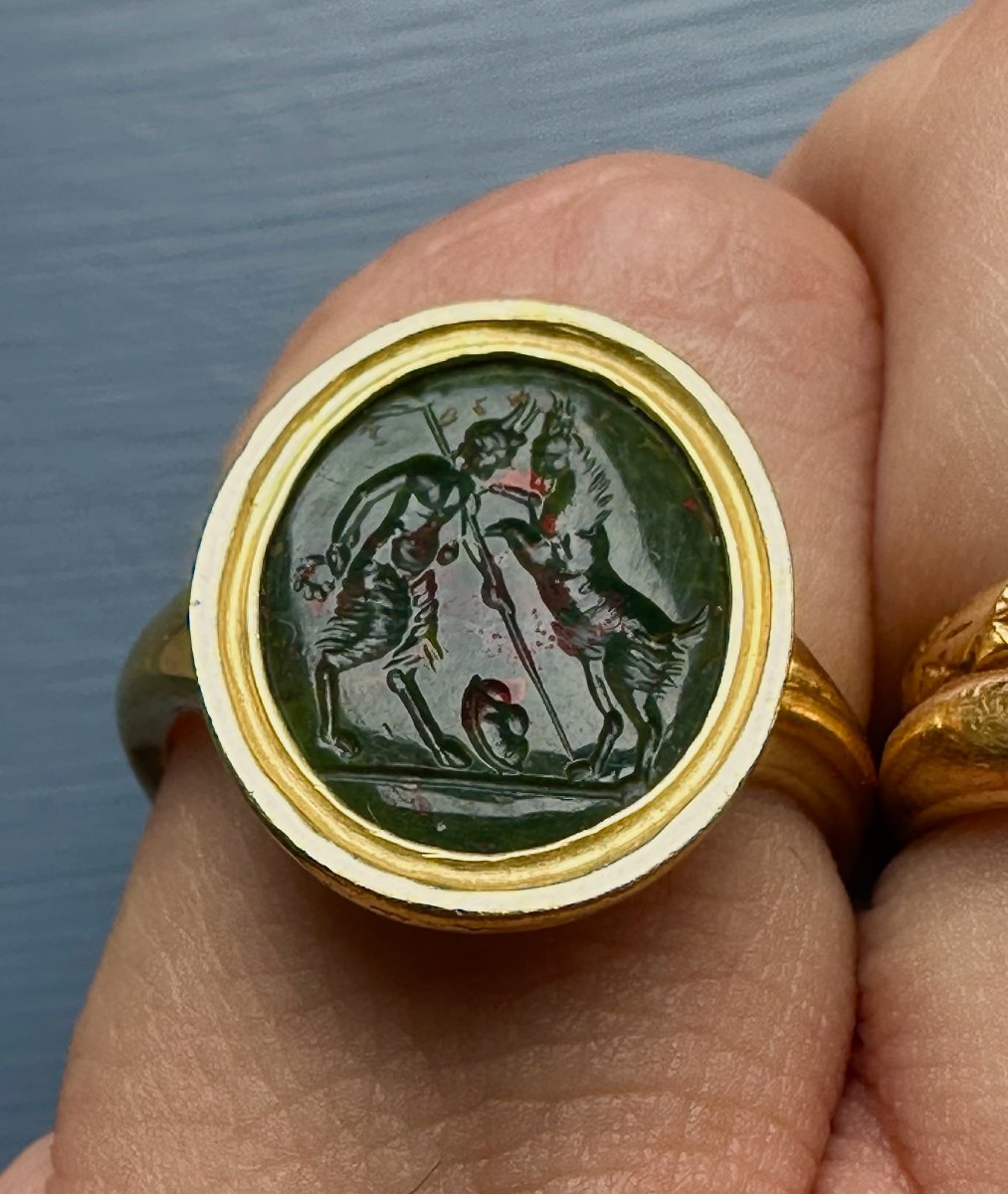Bague avec intaille Renaissance ou antérieure sur jaspe héliotrope. Satyre et chèvre.-photo-4