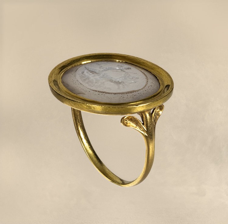 Gold Ring Set With A Neoclassical Intaglio On Chalcedony. The Conquest Of Love.-photo-3