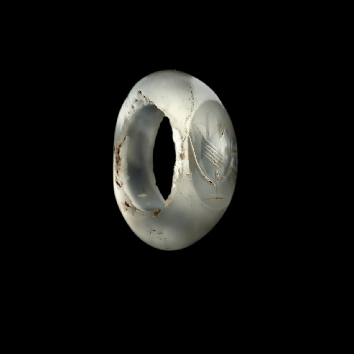 Sassanid Hololithic Signet Ring Made Of Chalcedony. Flower.-photo-3