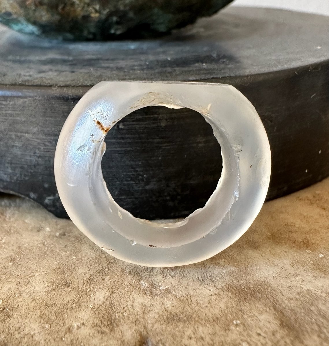 Sassanid Hololithic Signet Ring Made Of Chalcedony. Flower.-photo-3