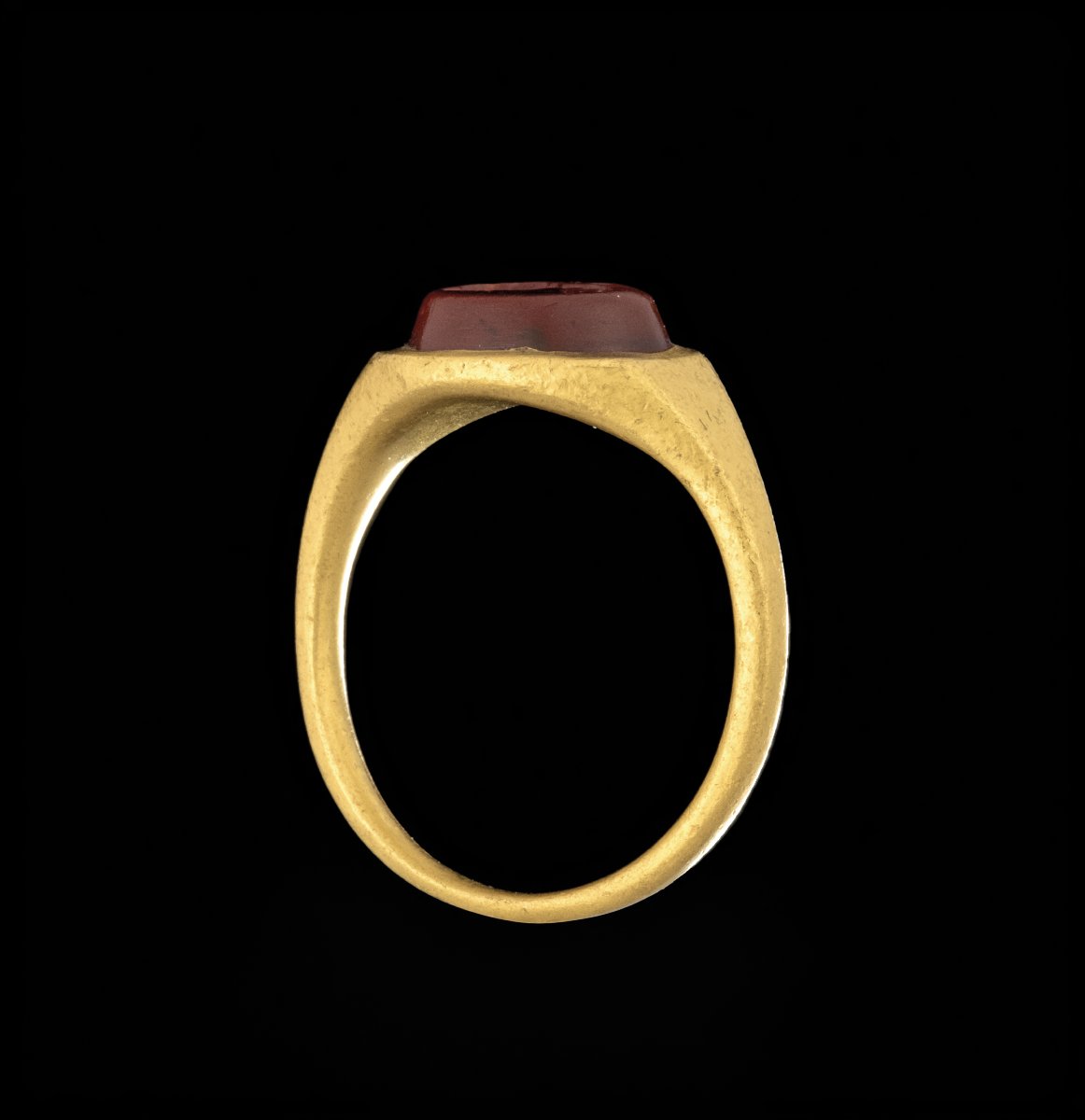 A Roman Gold Ring Set With A Red Jasper Intaglio Depicting The Bust Of Mercury.-photo-2