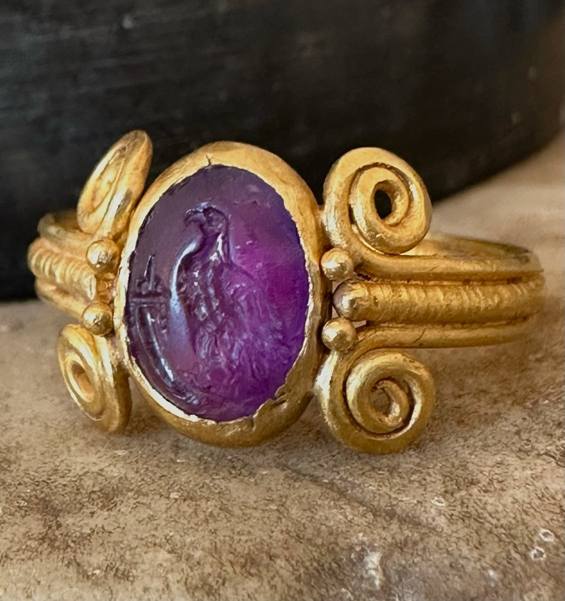 Roman Amethyst Intaglio Depicting An Eagle And A Cornucopia, Set In A Late Roman Gold Ring-photo-4