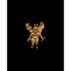 Pendentif hellénistique en or représentant Éros ailé