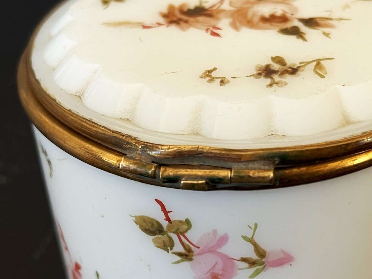 Large Ointment Pot In Painted Opaline From The Restoration Period.-photo-4