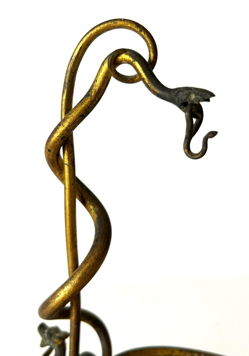Baguier porte montre Napoléon III en bronze doré et Nacre, chimère et serpent-photo-3