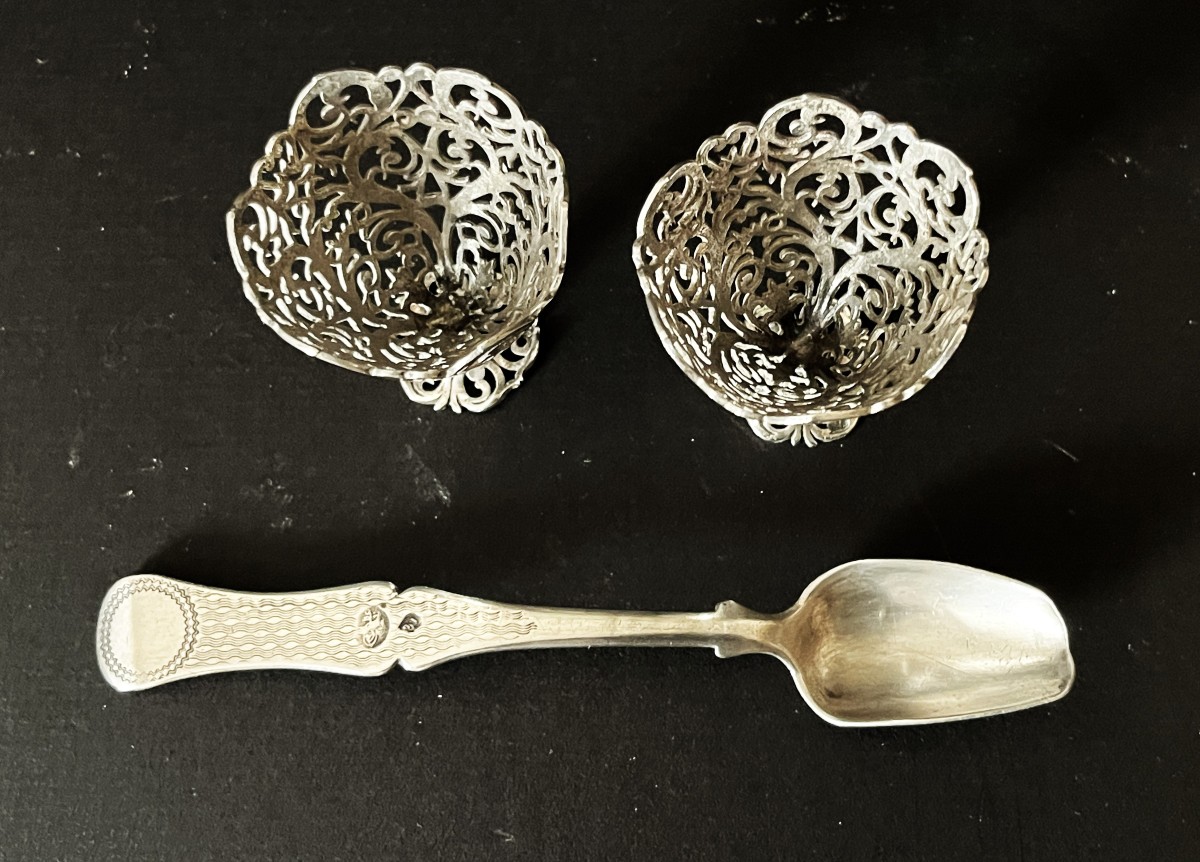 Two Zarf And A Silver Spoon From 19th-century Ottoman Türkiye, With Tugras Hallmarks To Be Identified.-photo-3
