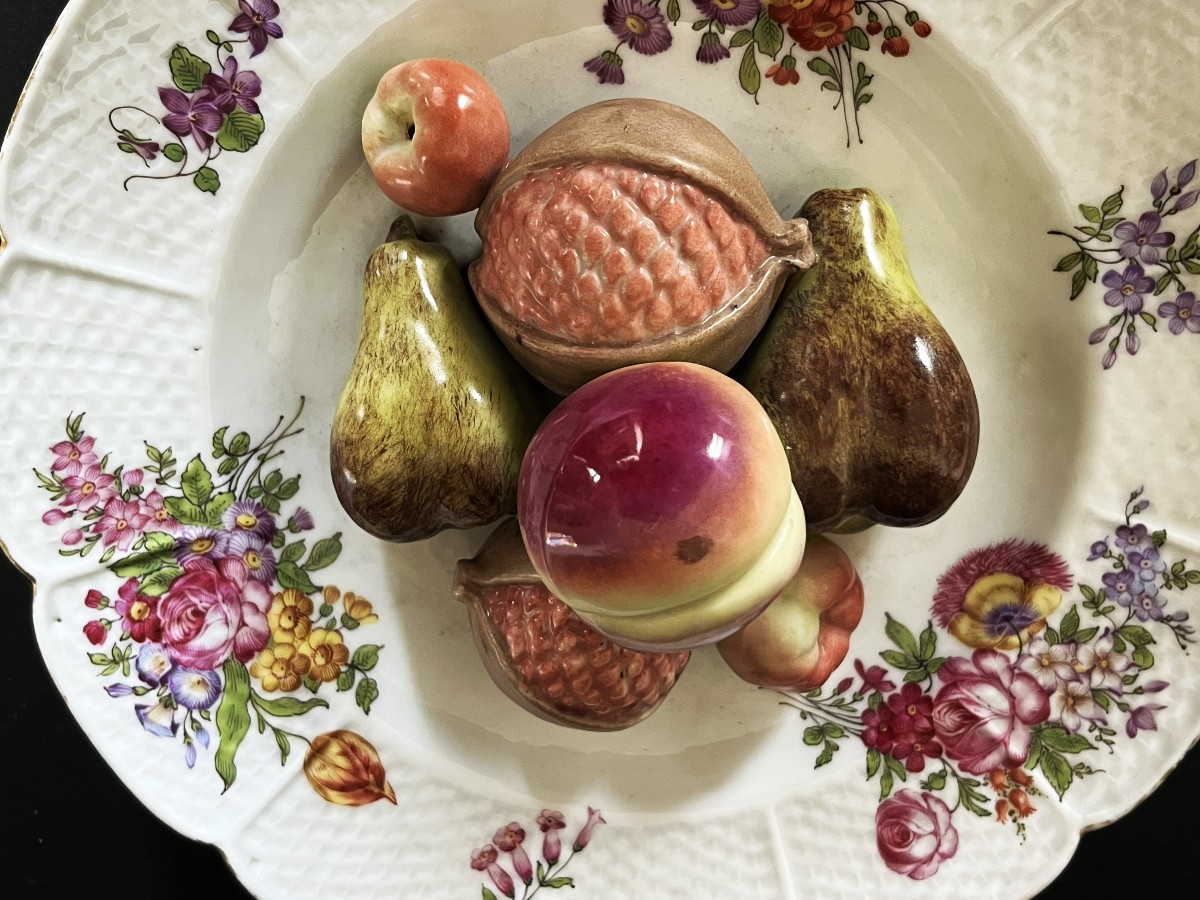 Assiette en trompe l'œil en  porcelaine de  Meissen ? ou Samson ? du 19ème siècle.-photo-2