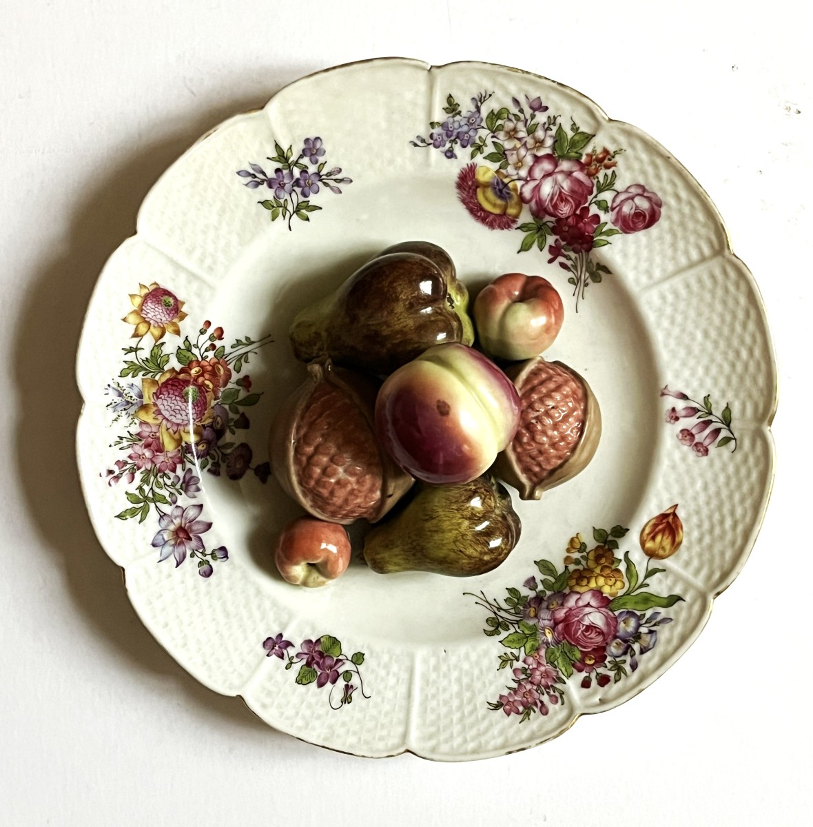 Assiette en trompe l'œil en  porcelaine de  Meissen ? ou Samson ? du 19ème siècle.-photo-4