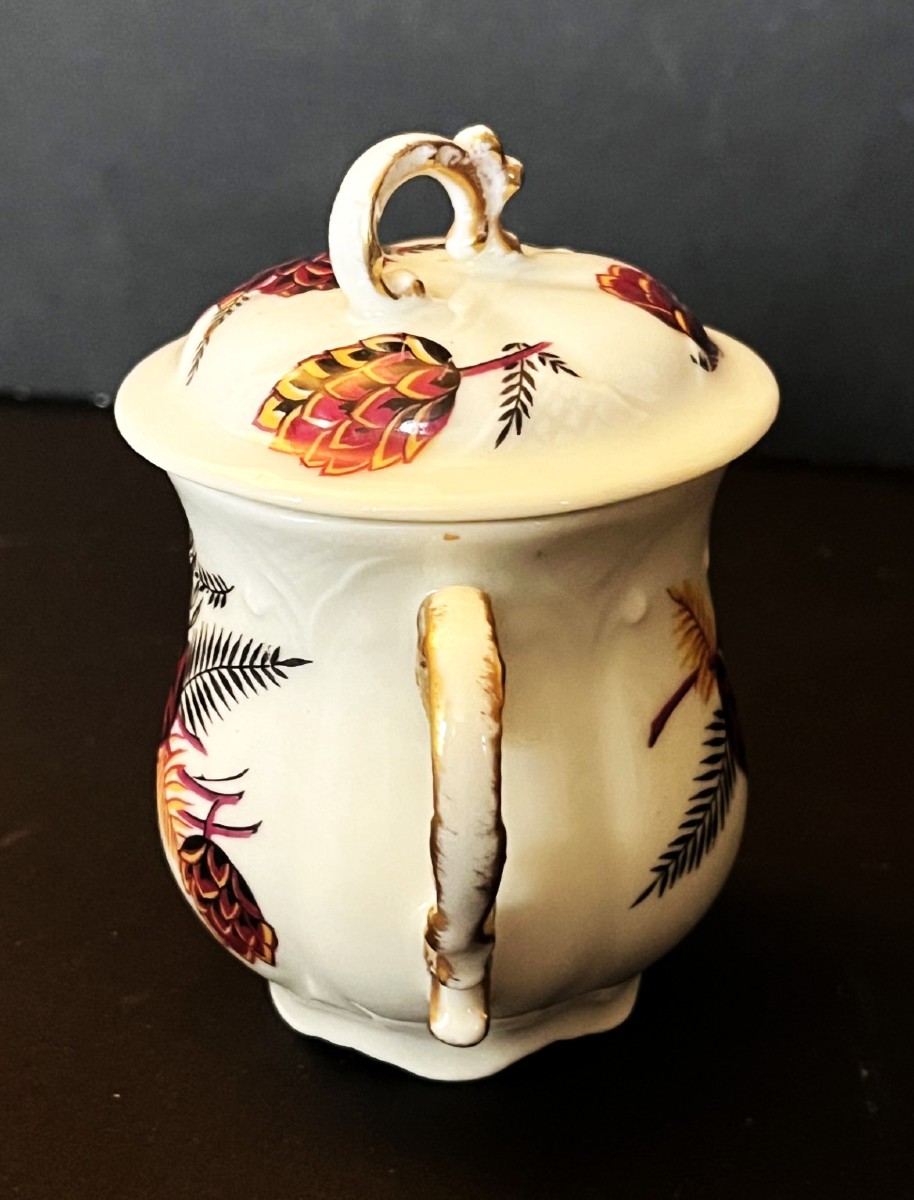 Six Limoges Porcelain Cream Pots Decorated With Pine Cones, With A Tray-photo-2