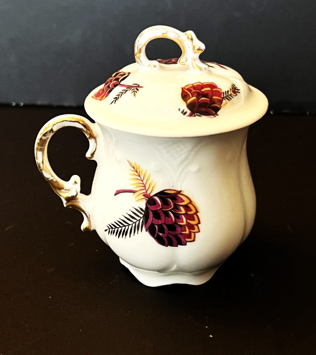 Six Limoges Porcelain Cream Pots Decorated With Pine Cones, With A Tray-photo-3