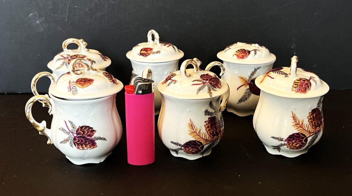 Six Limoges Porcelain Cream Pots Decorated With Pine Cones, With A Tray-photo-8