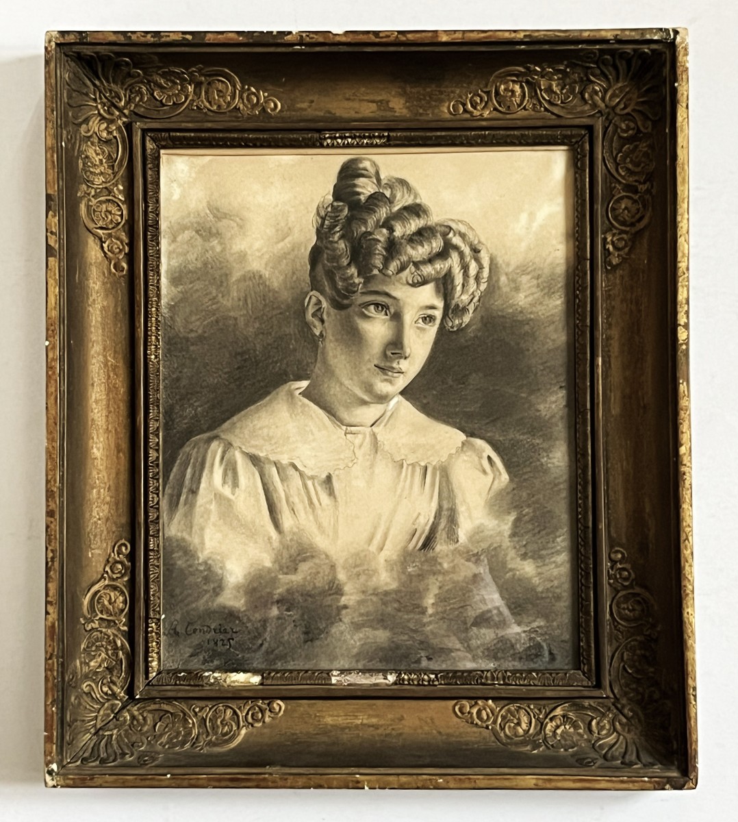Dessin au fusain, portrait de jeune fille daté 1821 signé cendrier