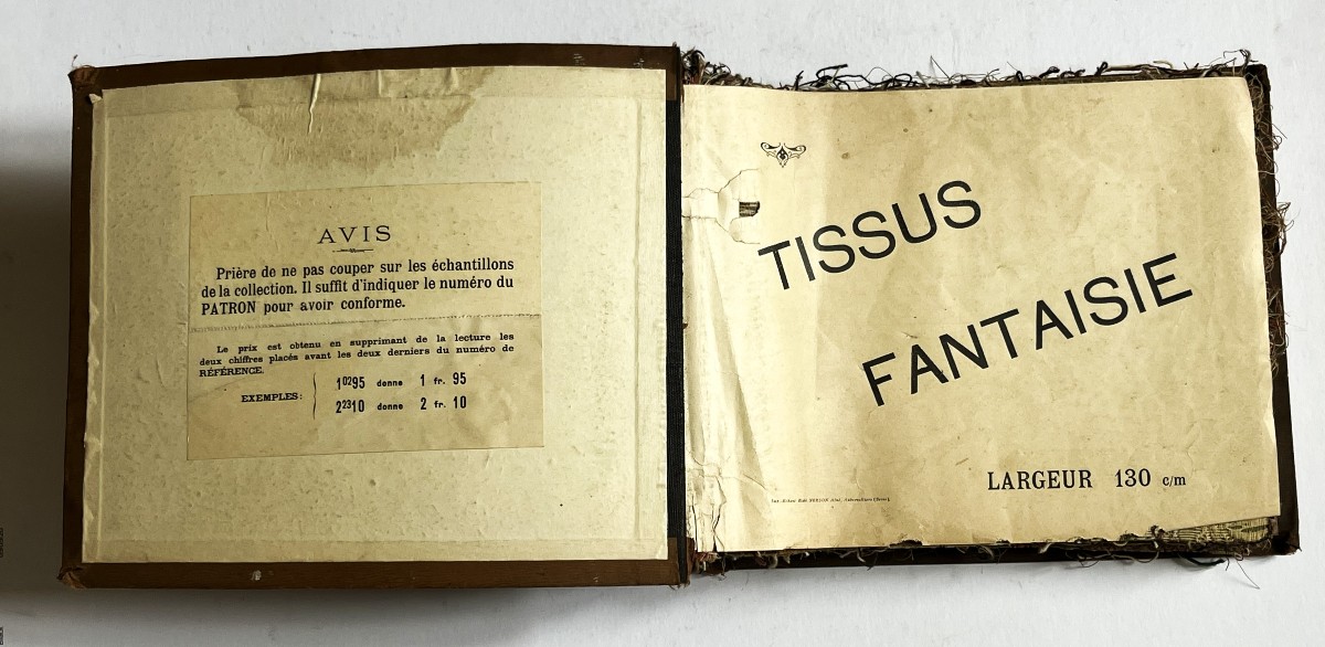 Recueil d'échantillons de tissus des années  30, avec 68 échantillons.-photo-2