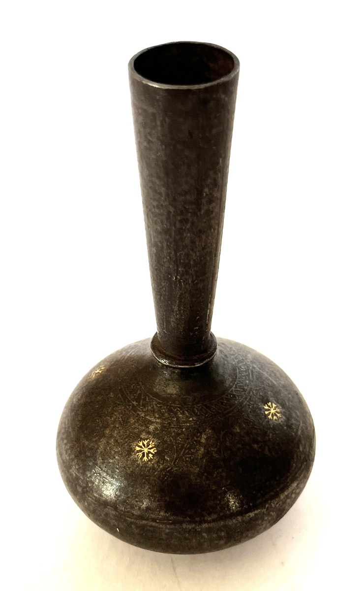Small Vase In Gold-inlaid Steel, Qajar Iran, 19th Century