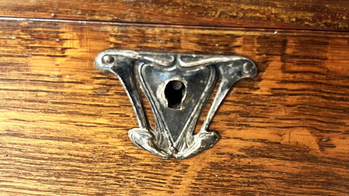 Art Nouveau, Arts And Craft Box In Oak And Silver-plated Metal-photo-3