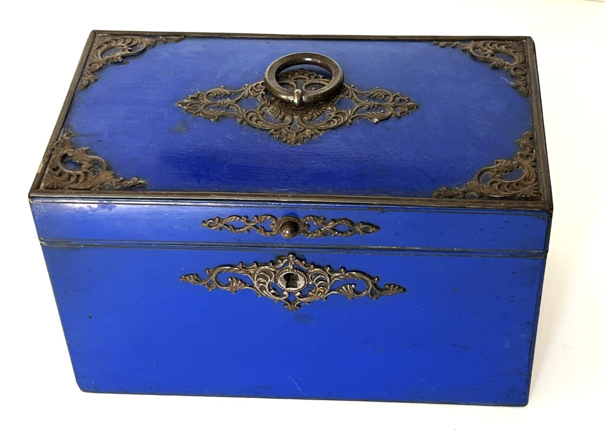 Boite à thé en laque bleu Lapis Lazuli du 19ème siècle