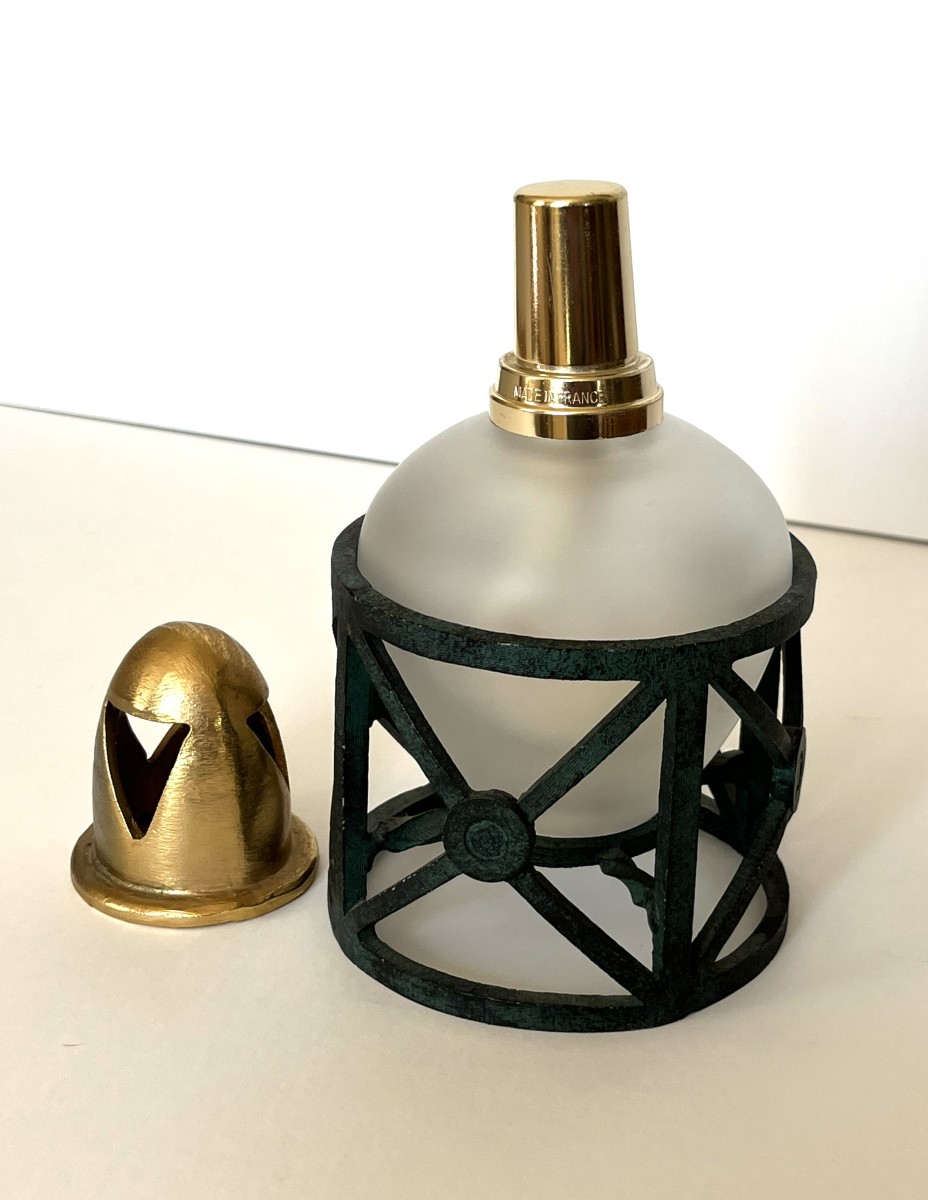 Lampe Berger en métal patiné bronze et verre, numérotée 214/1000-photo-2