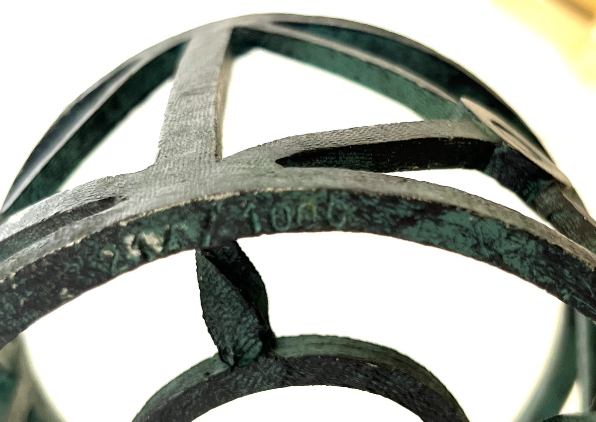 Lampe Berger en métal patiné bronze et verre, numérotée 214/1000-photo-5