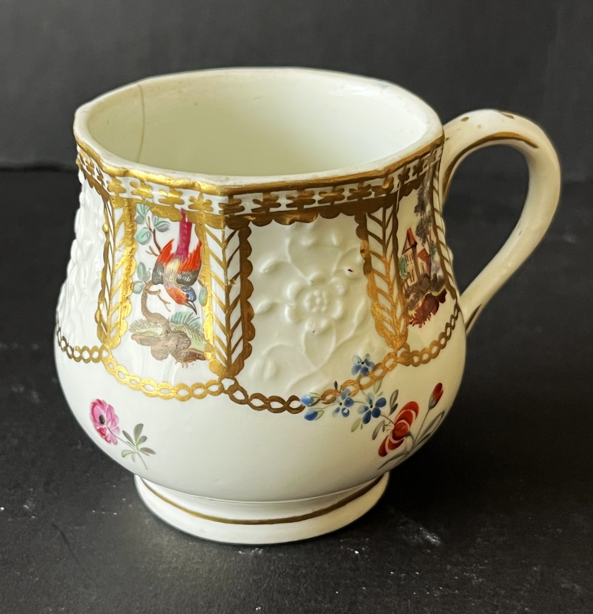 Tasse en porcelaine de Frankenthal du 18 ème siècle