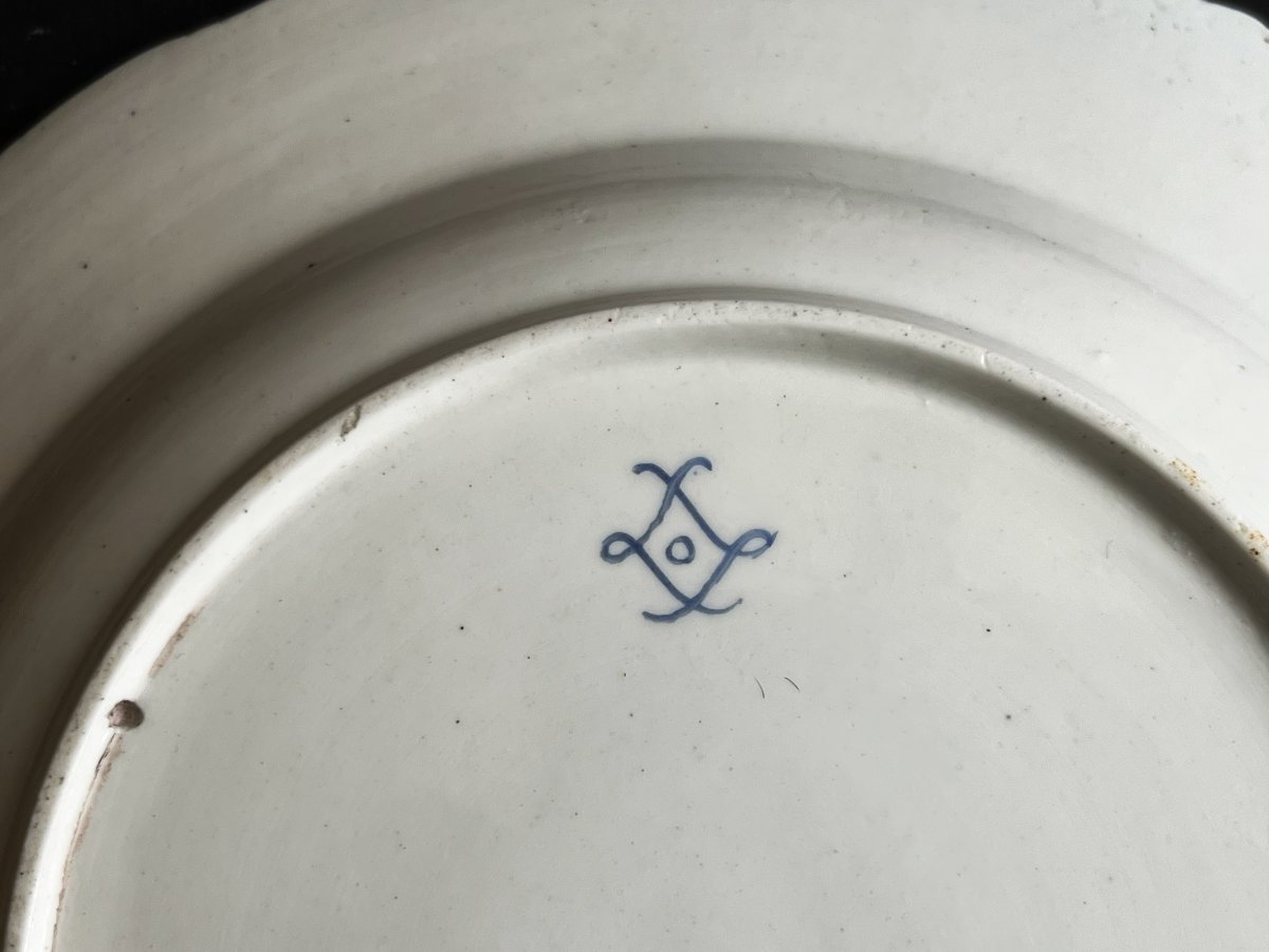 An 18th-century Sèvres Porcelain Soup Plate With A Pastoral Design.-photo-1