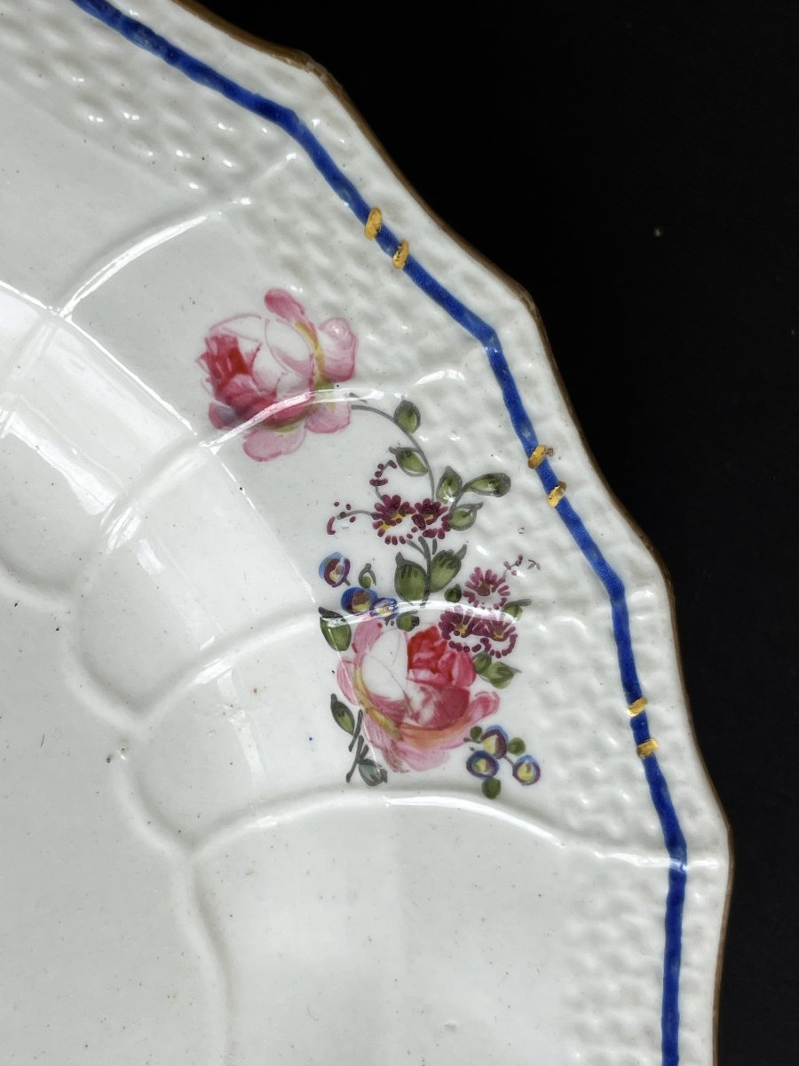An 18th-century Sèvres Porcelain Soup Plate With A Pastoral Design.-photo-3