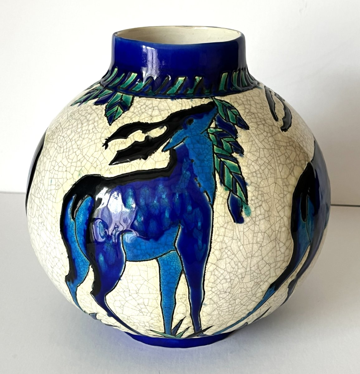 Charles Catteau pour Boch la Louvière, vase boule aux daims et biche-photo-3