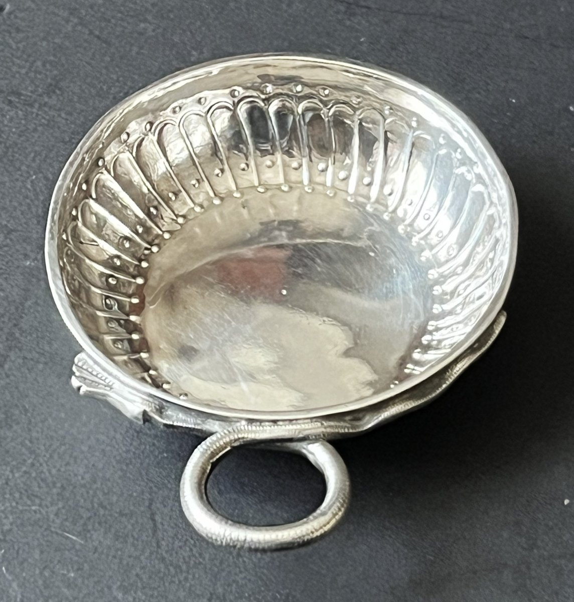 18th-century Silver Tastevin, Paris 1762–1768, With Serpent Motif And Maker's Mark-photo-7