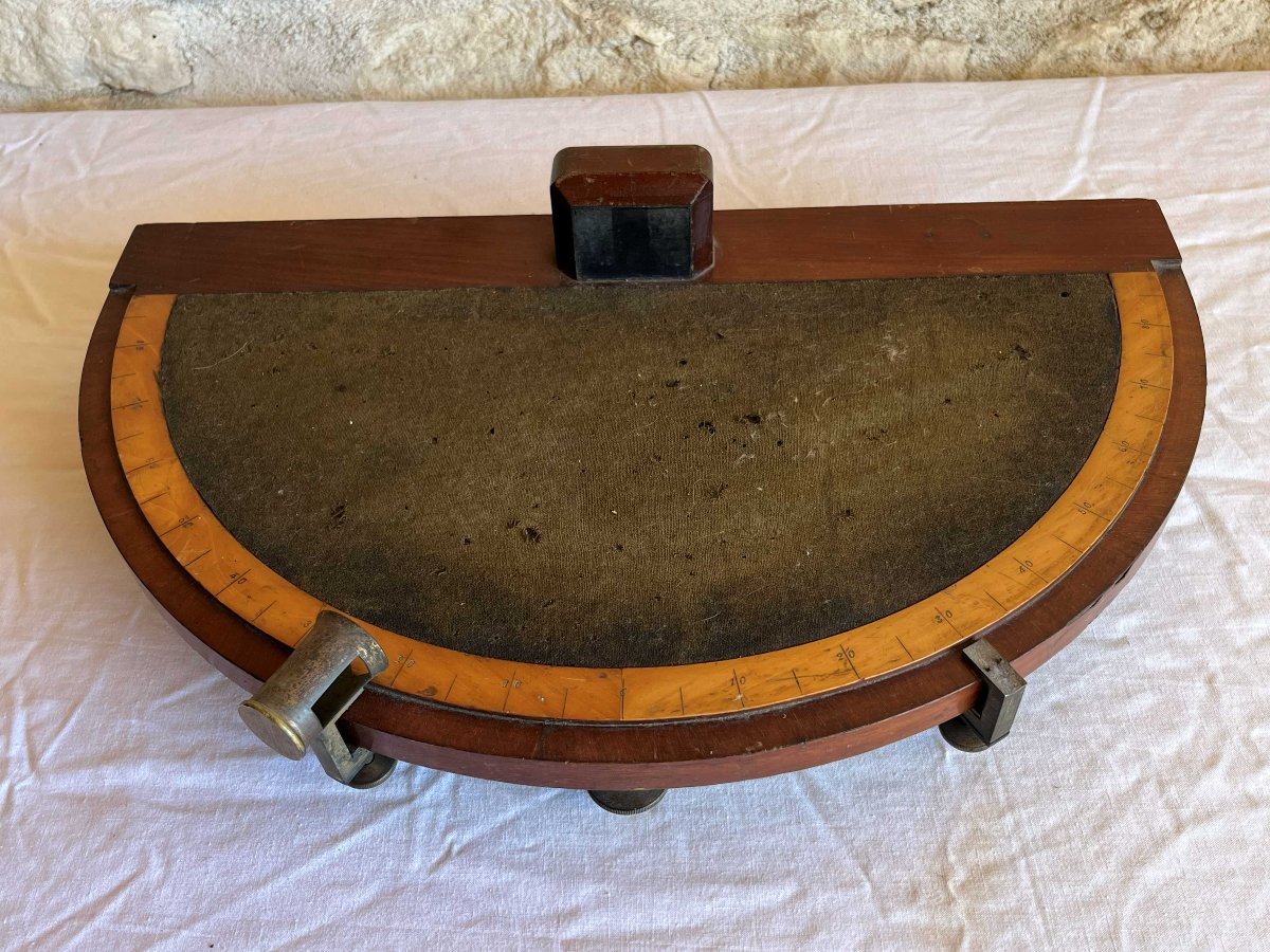 19th-century Scientific Instrument Made Of Mahogany—to Be Identified