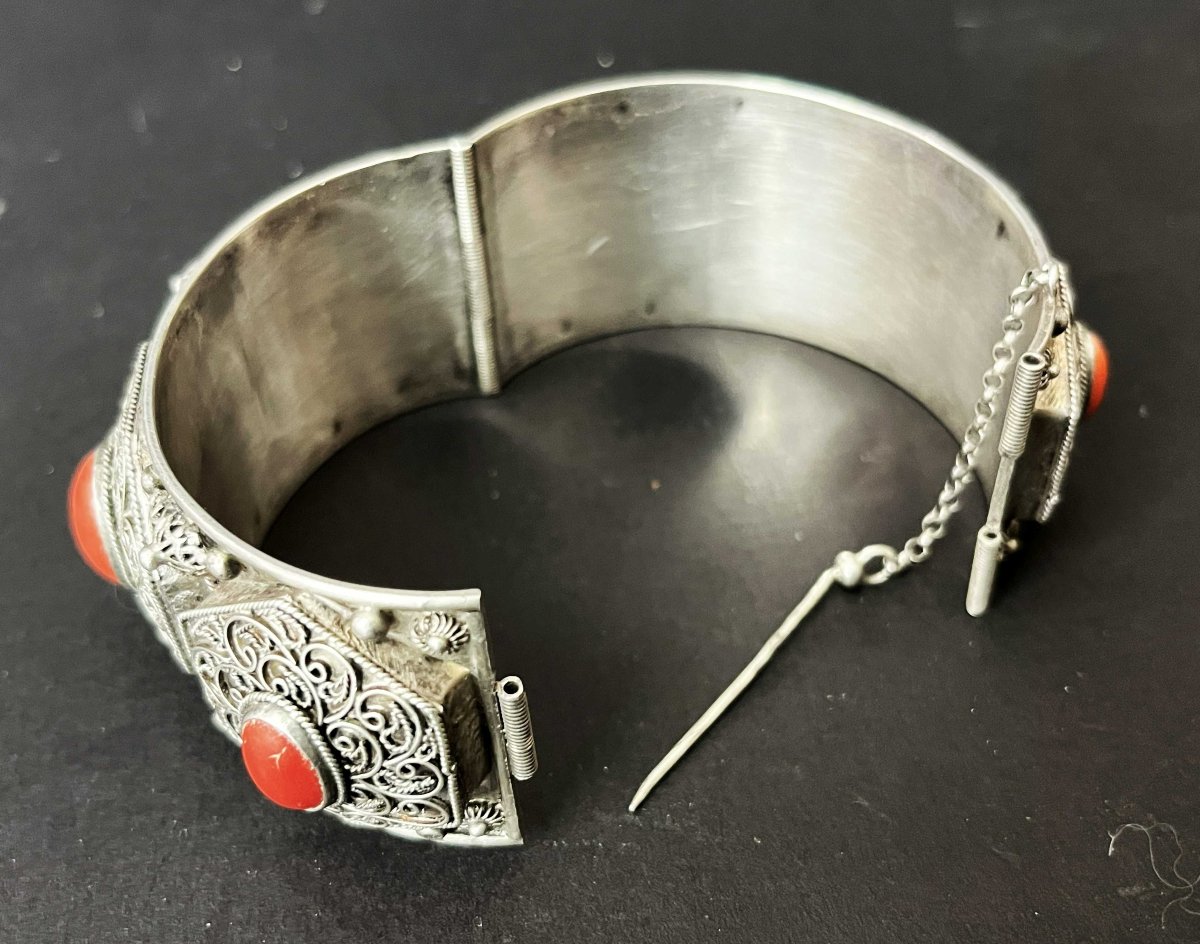 Berber (kabyle) Bracelet Made Of Silver And Coral, With A Silver Hallmark Featuring A Crab.-photo-1