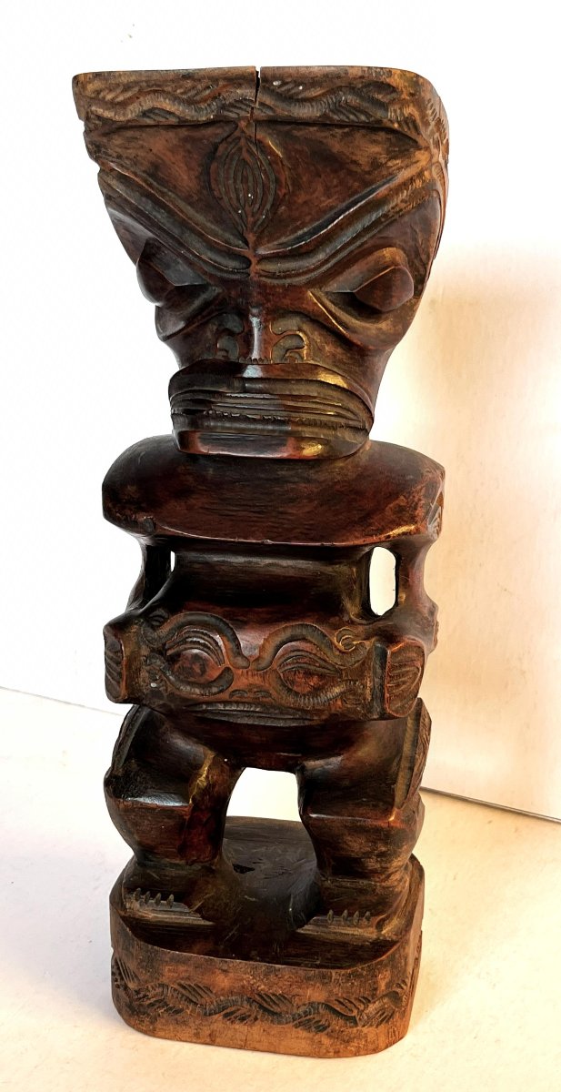 Tiki ancien en bois,  art premier, Polynésie