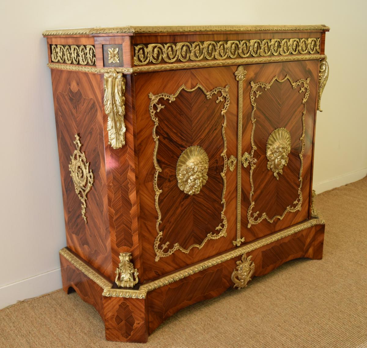 Wooden Marquetry Support Cabinet-photo-4