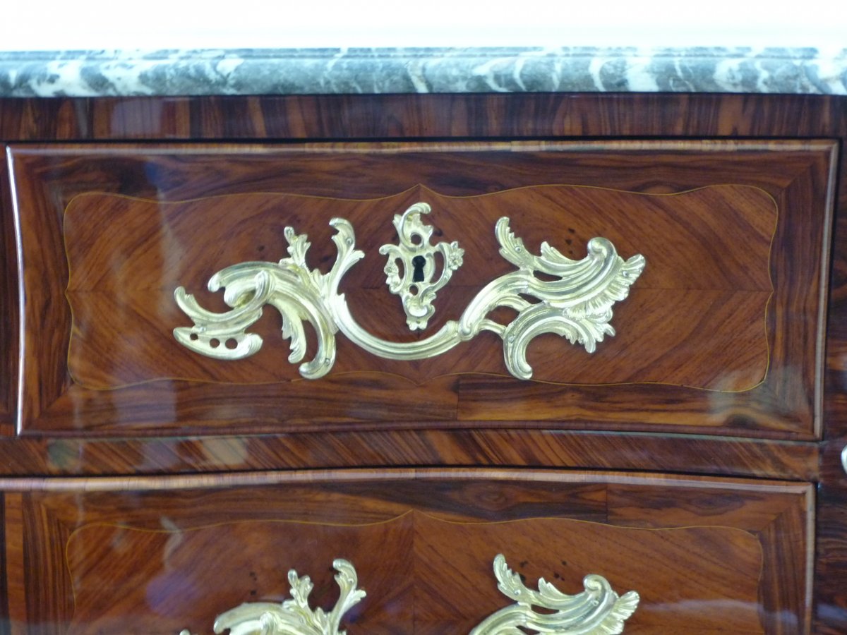 Commode Tombeau  Estampillée L. Boudin d'époque Louis XV-photo-1