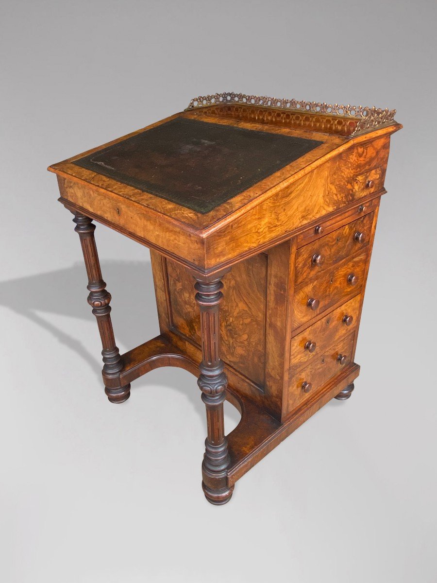 19th Century Burr Walnut Desk Stamped By Edwards & Roberts-photo-3