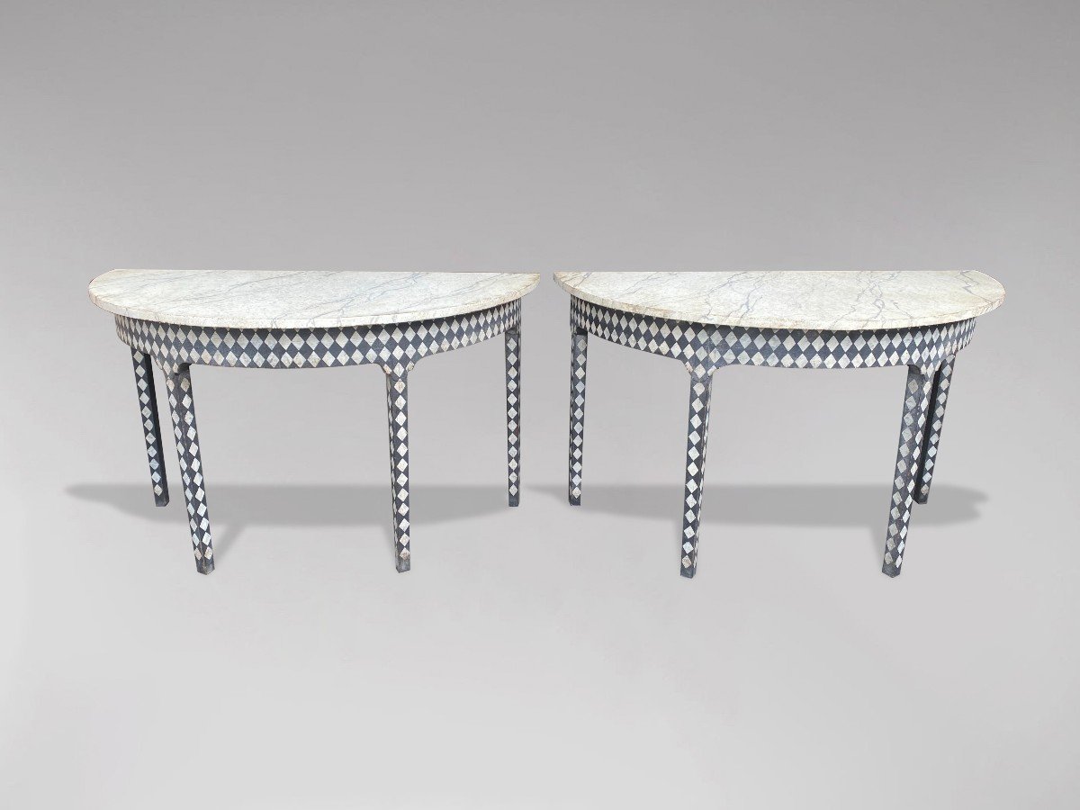 19ème Siècle, Paire De Consoles Demi Lune Peintes 