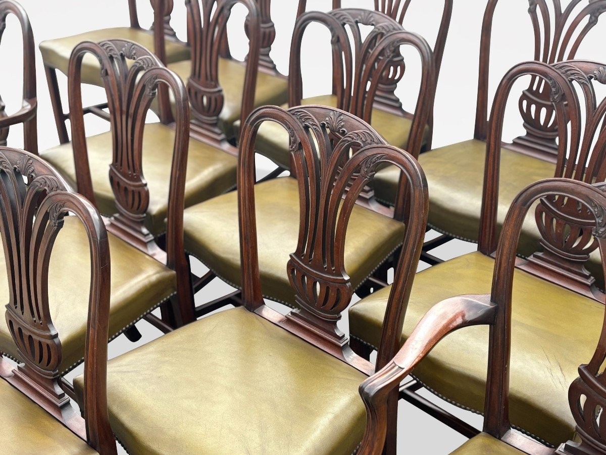 Large Set Of 14 Hepplewhite Style Mahogany Dining Chairs-photo-4