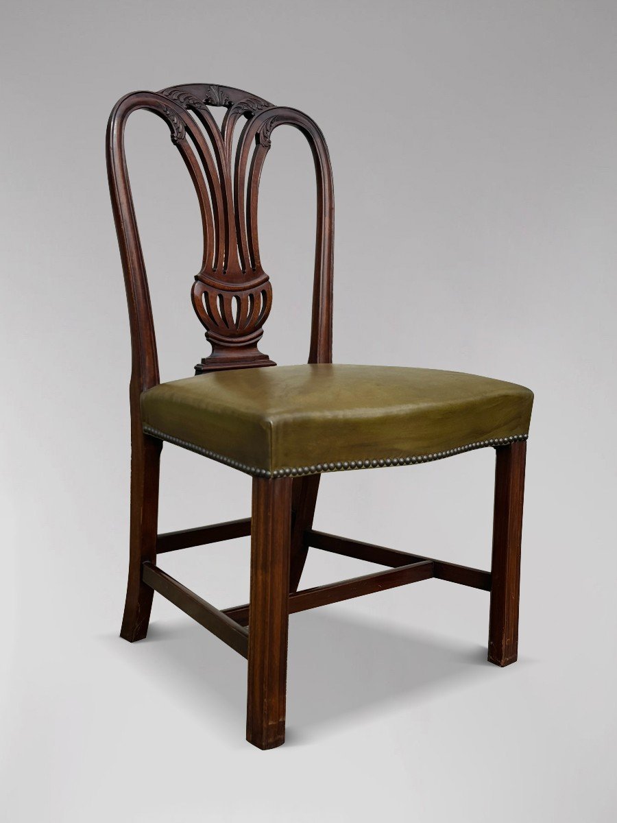 Large Set Of 14 Hepplewhite Style Mahogany Dining Chairs-photo-1