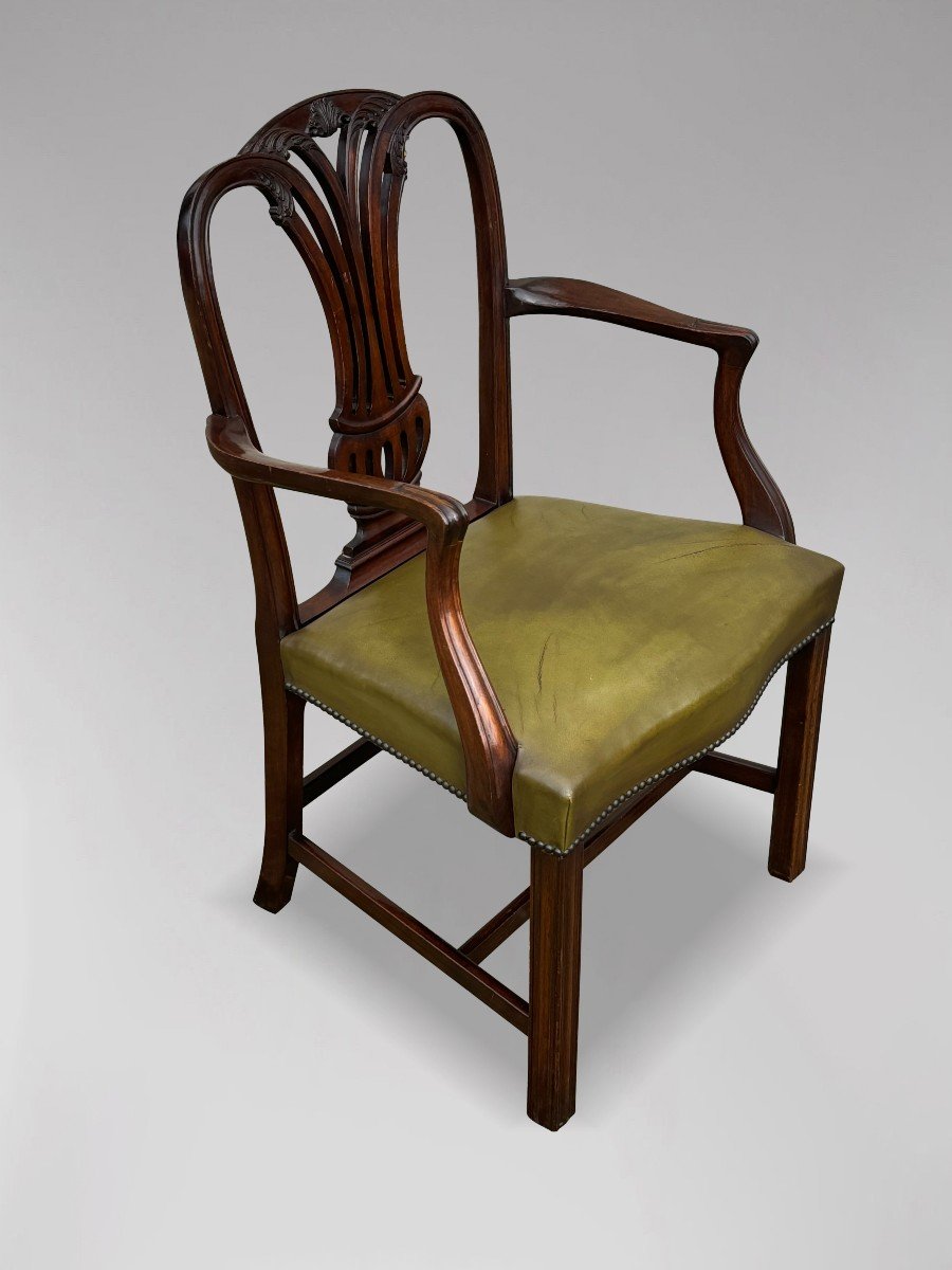 Large Set Of 14 Hepplewhite Style Mahogany Dining Chairs-photo-5