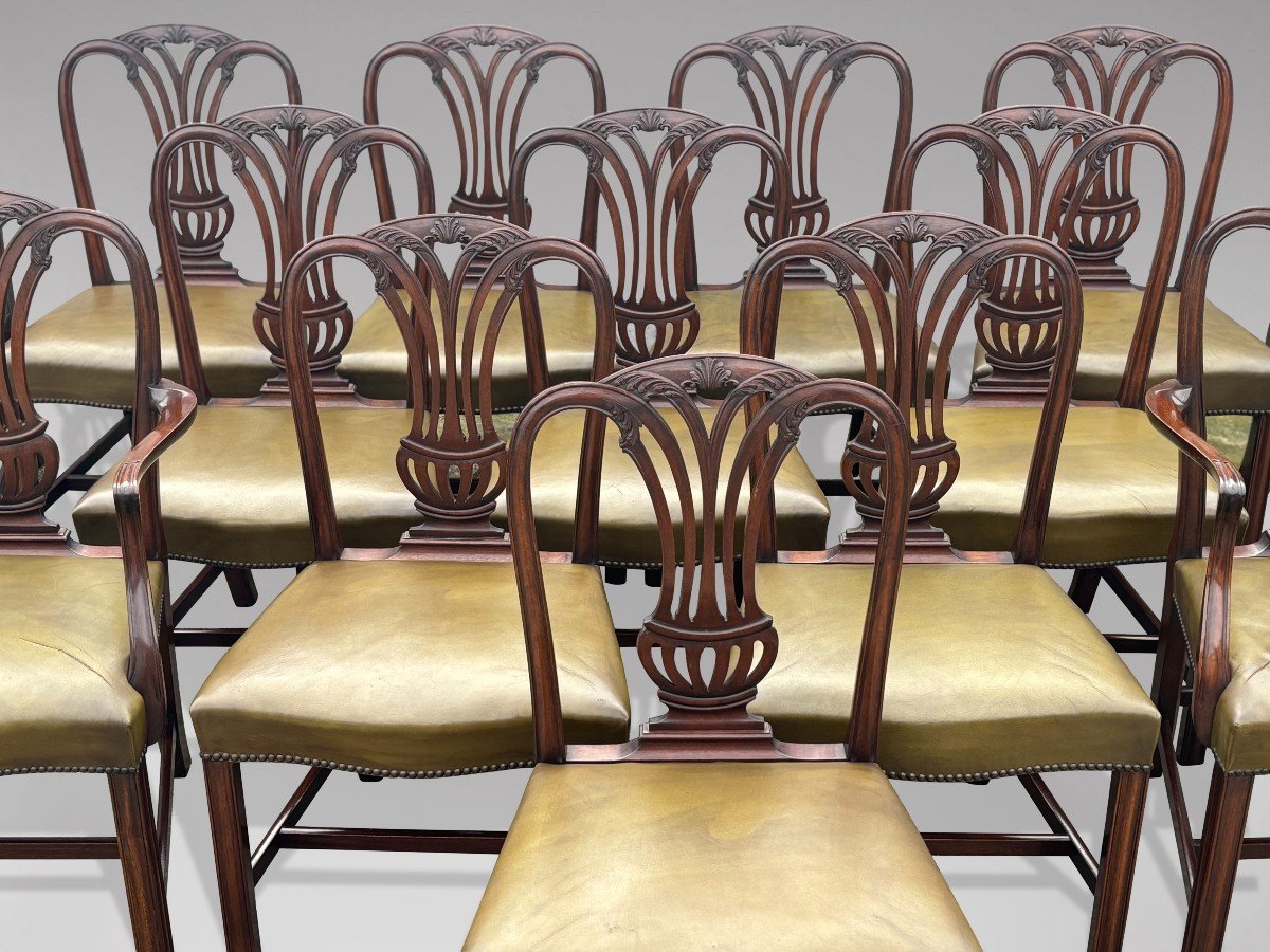 Large Set Of 14 Hepplewhite Style Mahogany Dining Chairs-photo-8