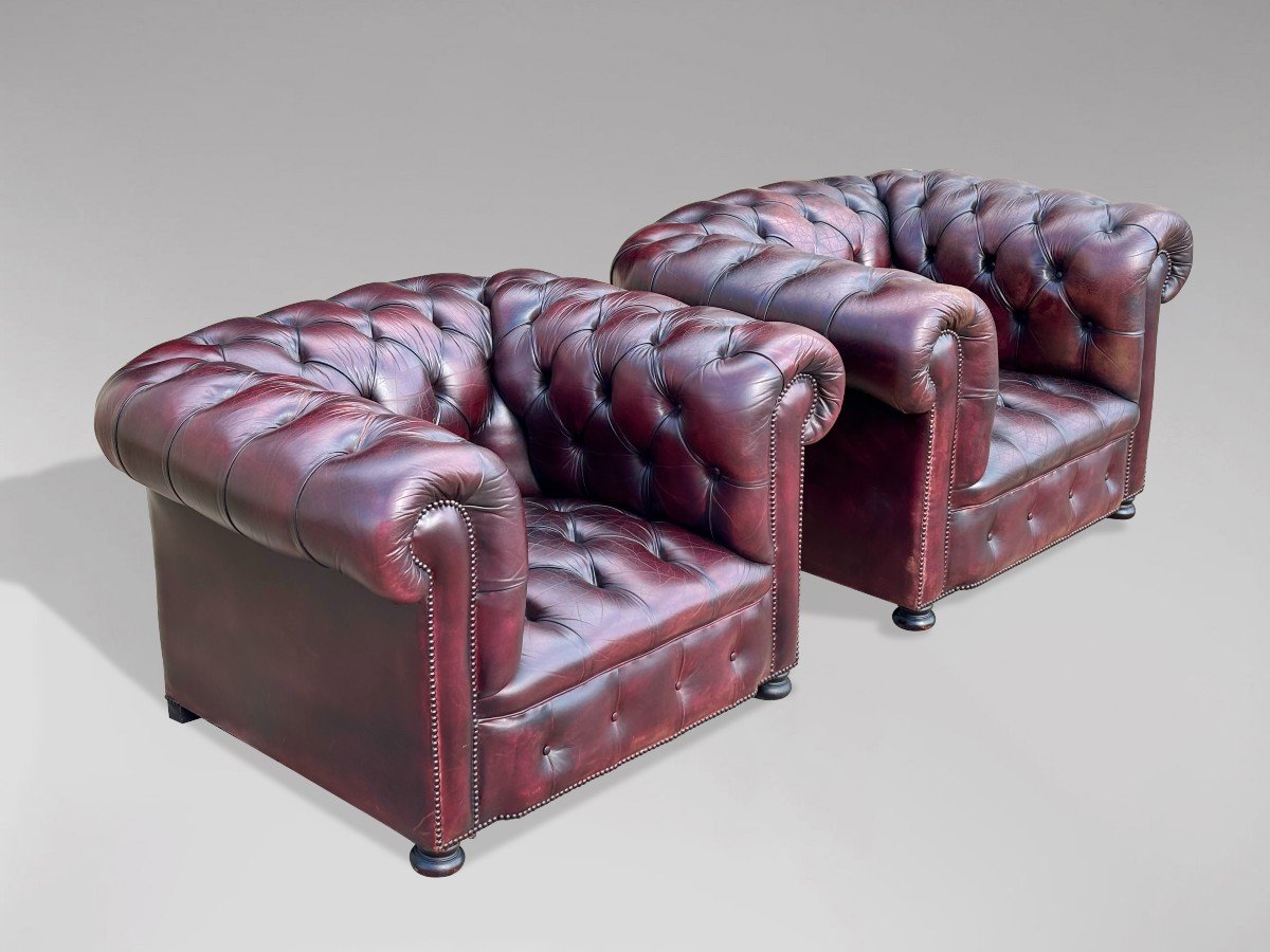 Quality Set Of Leather Chesterfield Sofa & A Pair Of Club Armchairs-photo-4