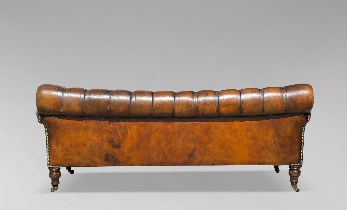 19th Century Victorian Period Leather Chesterfield Sofa-photo-4