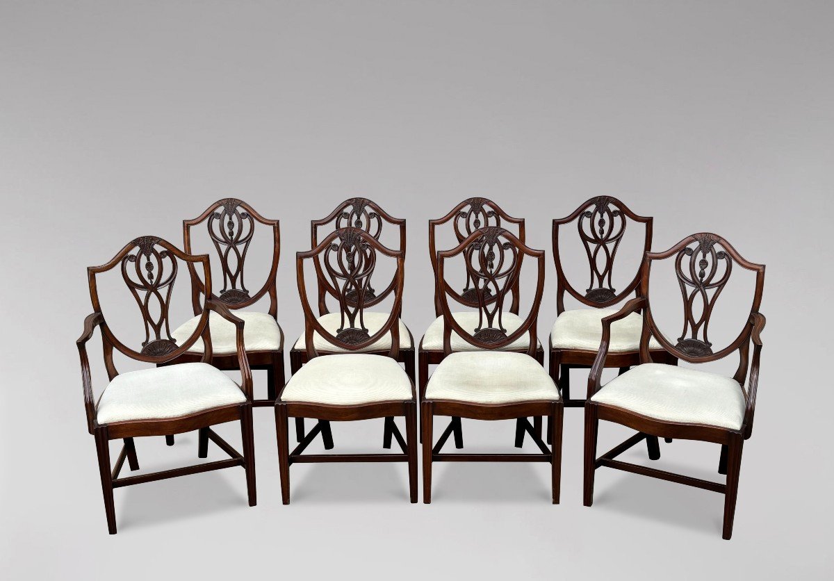 Ensemble de 8 Chaises de Salle à Manger George Hepplewhite en Acajou du 19ème siècle