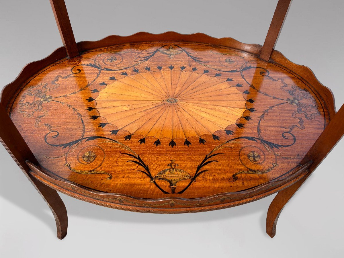 Table Etagère Ovale en Marqueterie de la Période Édouardienne -photo-4