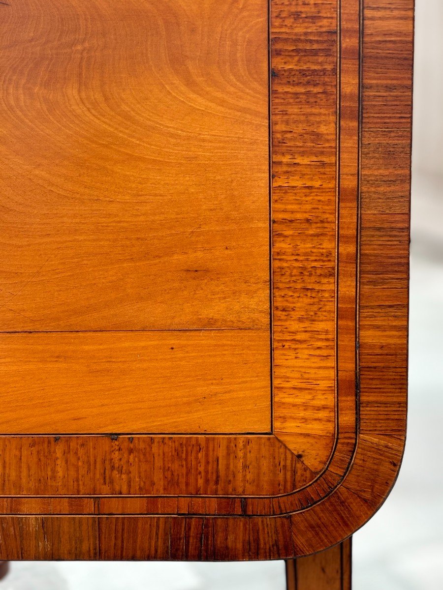 18ème Siècle, Table de Canapé en Bois Satiné d'Époque Sheraton George III -photo-1