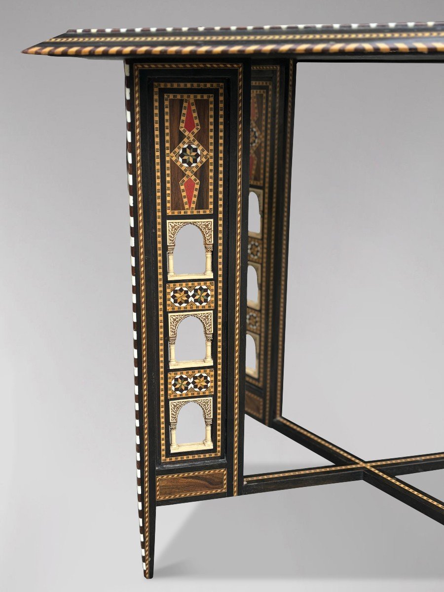 Early 20th Century Syrian Marquetry Inlay Rosewood Table-photo-3