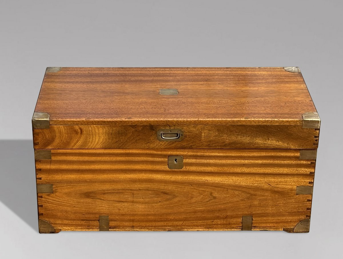 19ème Siècle, Malle de Voyage en Bois de Camphre-photo-2