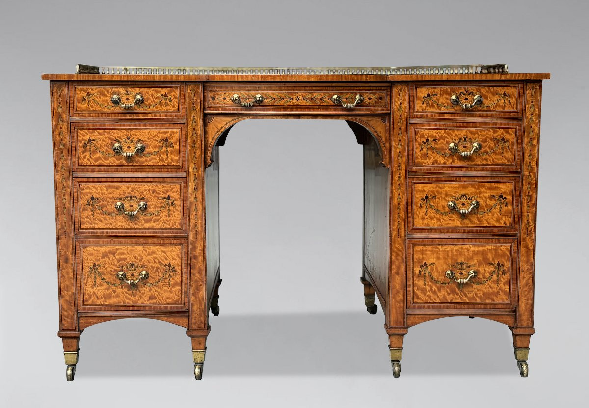 19ème Siècle, Bureau en Bois de Satin et Marqueterie Estampillé de Gillows-photo-3