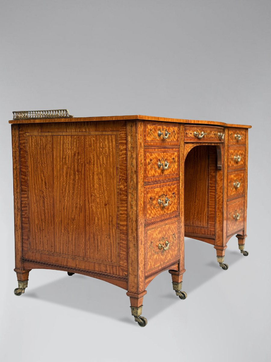 19ème Siècle, Bureau en Bois de Satin et Marqueterie Estampillé de Gillows-photo-5