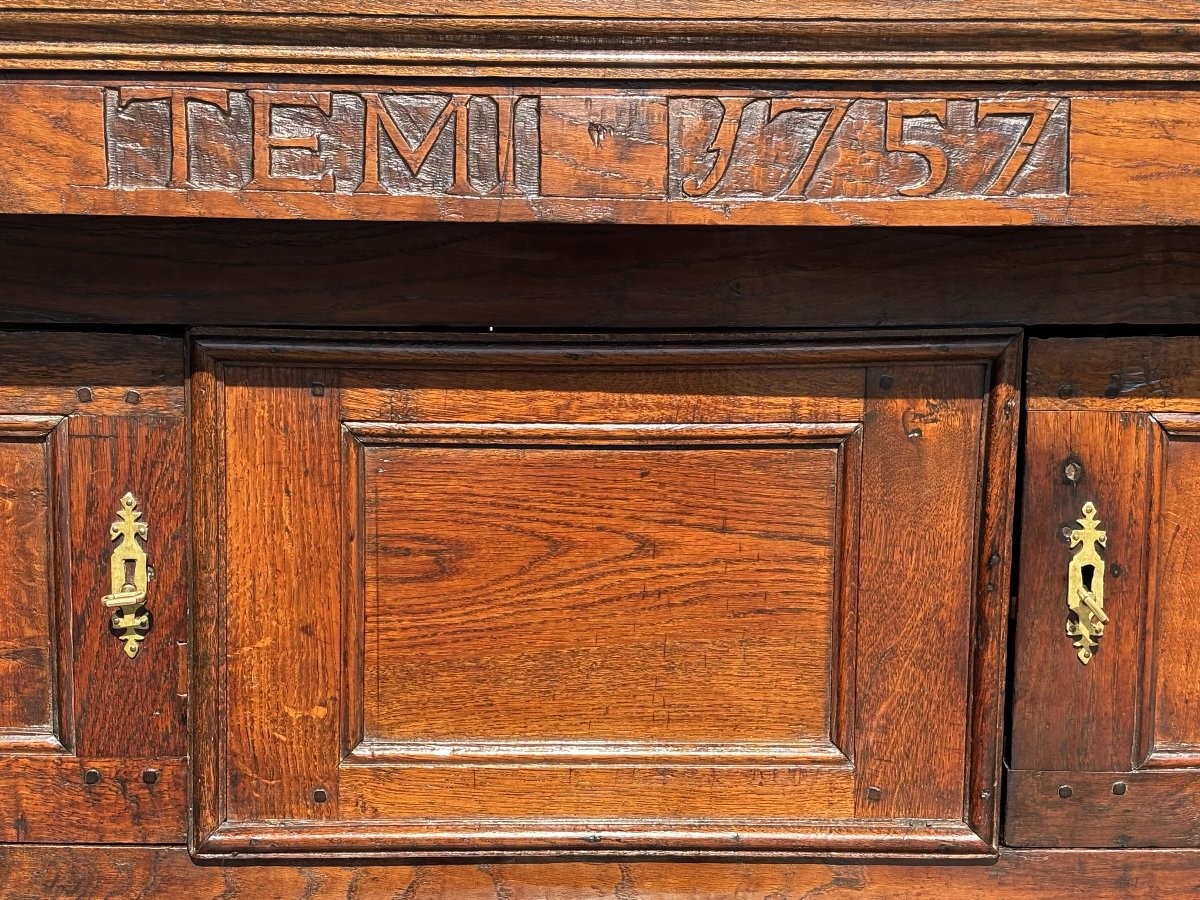 18th Century English Elm Court Cupboard-photo-5